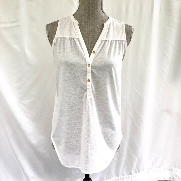 3/$25 H&M Ivory Pleated Drapy Top - Picture 1 of 6